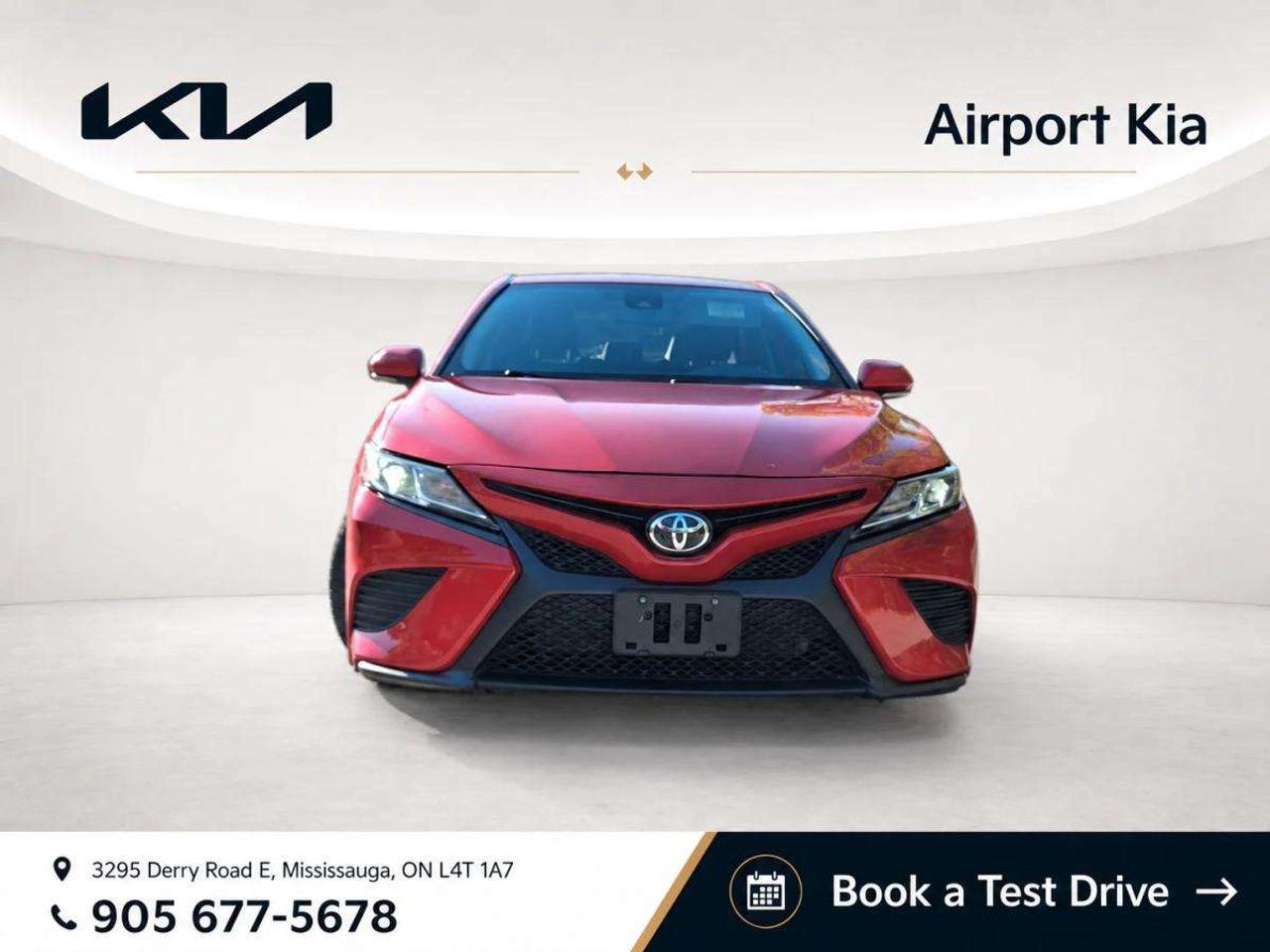 2020 Toyota Camry SE Auto Photo