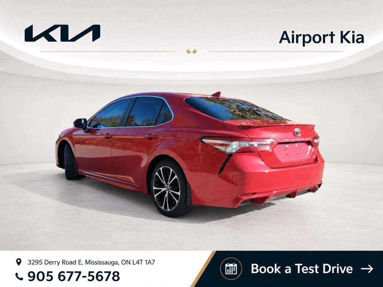 2020 Toyota Camry SE Auto Photo