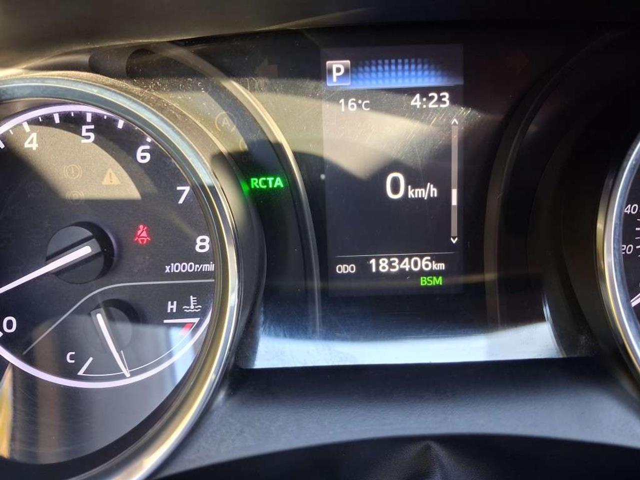 2020 Toyota Camry SE Auto Photo