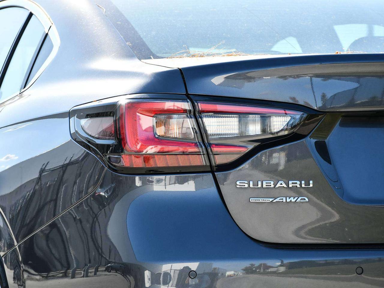 2022 Subaru Legacy LIMITED   1OWNER   CLEAN CARFAX   CAM   LOW KMS Photo