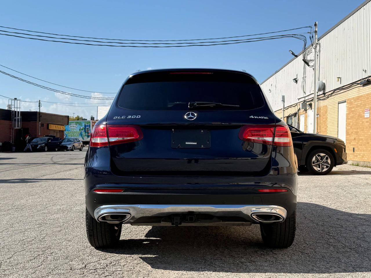 2016 Mercedes-Benz GLC No Accidents l 4Matic l 2.0T l 4Cyl l Panoramic Photo4