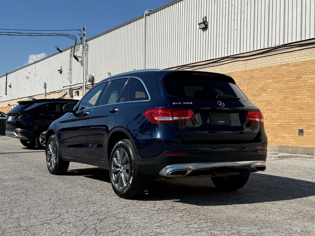 2016 Mercedes-Benz GLC No Accidents l 4Matic l 2.0T l 4Cyl l Panoramic Photo
