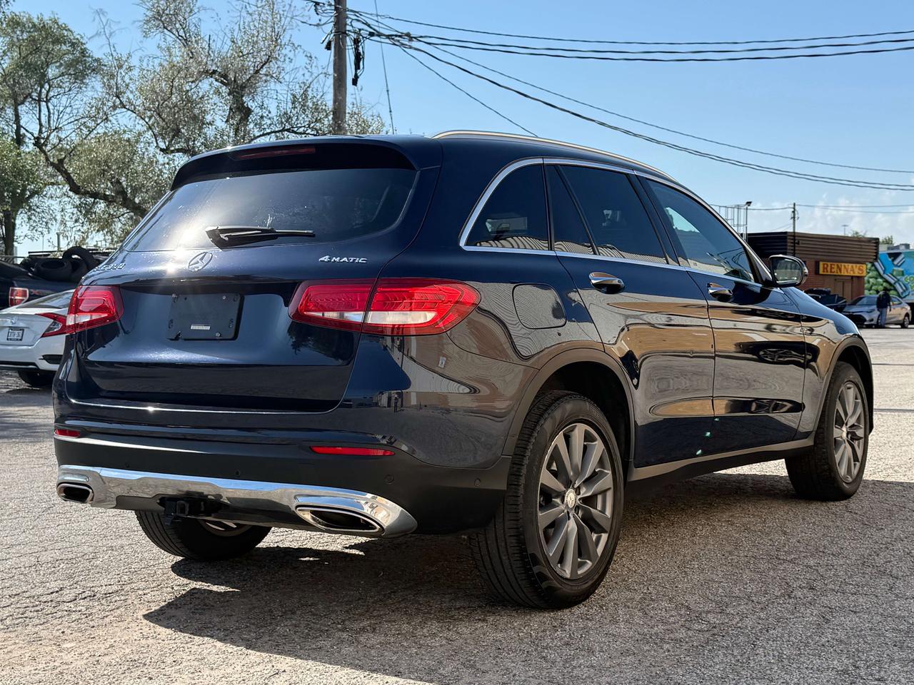 2016 Mercedes-Benz GLC No Accidents l 4Matic l 2.0T l 4Cyl l Panoramic Photo