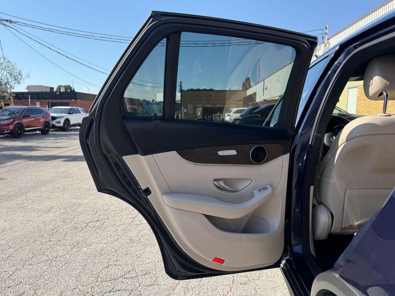 2016 Mercedes-Benz GLC No Accidents l 4Matic l 2.0T l 4Cyl l Panoramic Photo