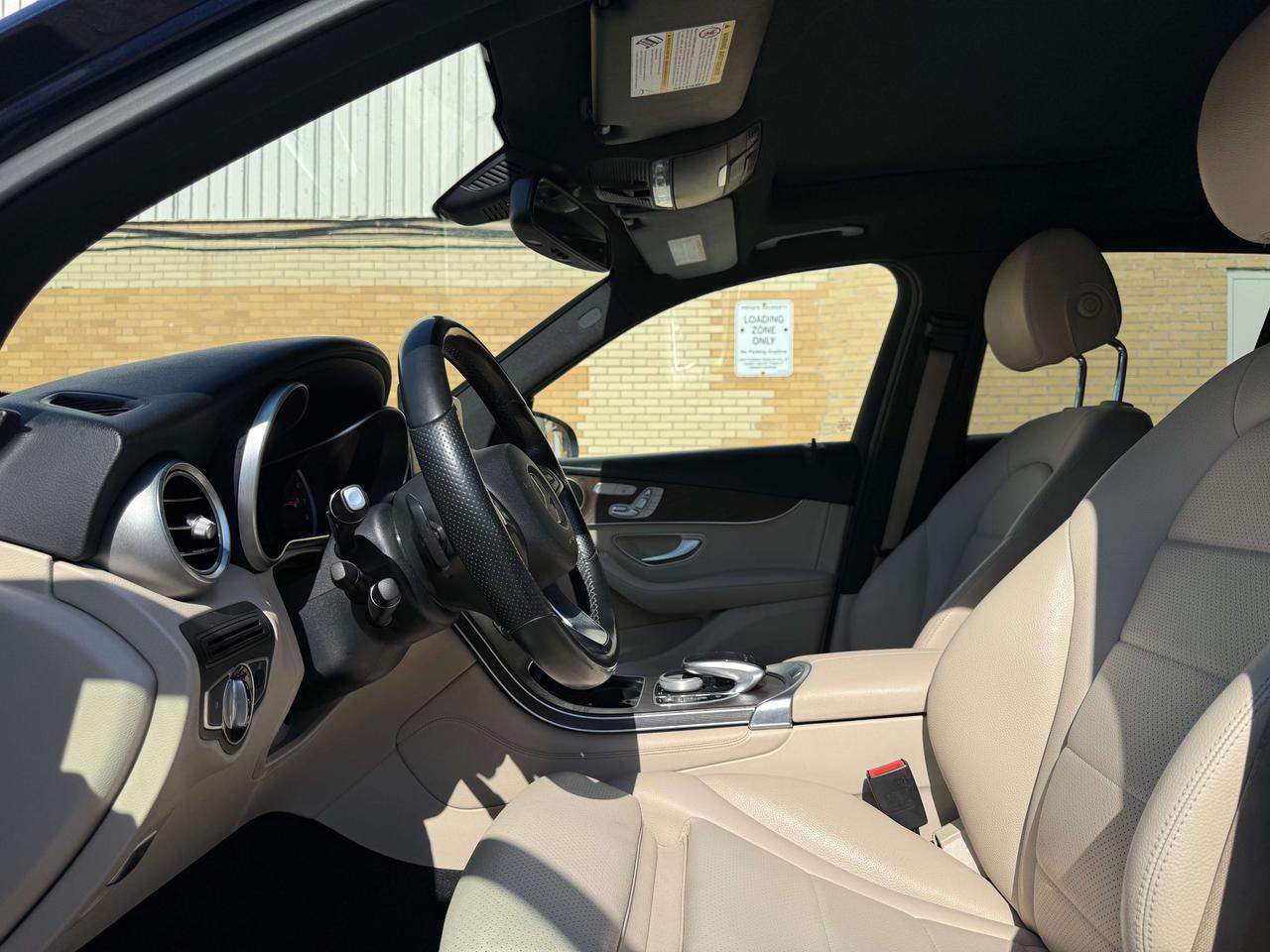 2016 Mercedes-Benz GLC No Accidents l 4Matic l 2.0T l 4Cyl l Panoramic Photo