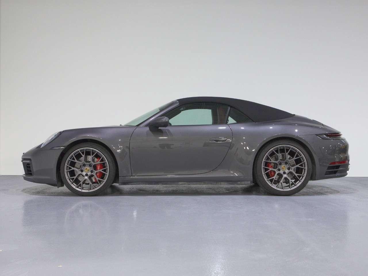 2021 Porsche 911 Carrera 4S Cabriolet Photo4