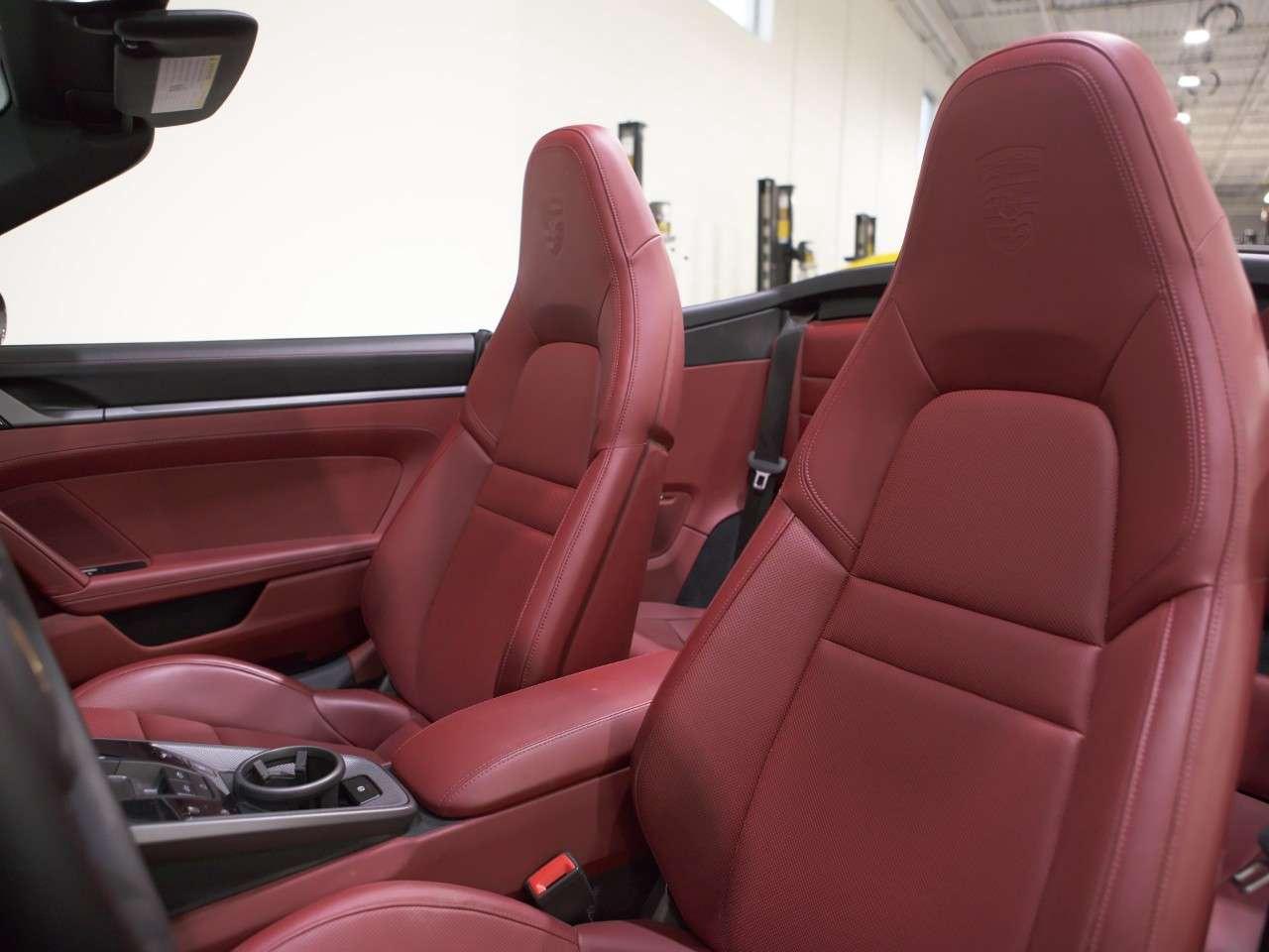 2021 Porsche 911 Carrera 4S Cabriolet Photo