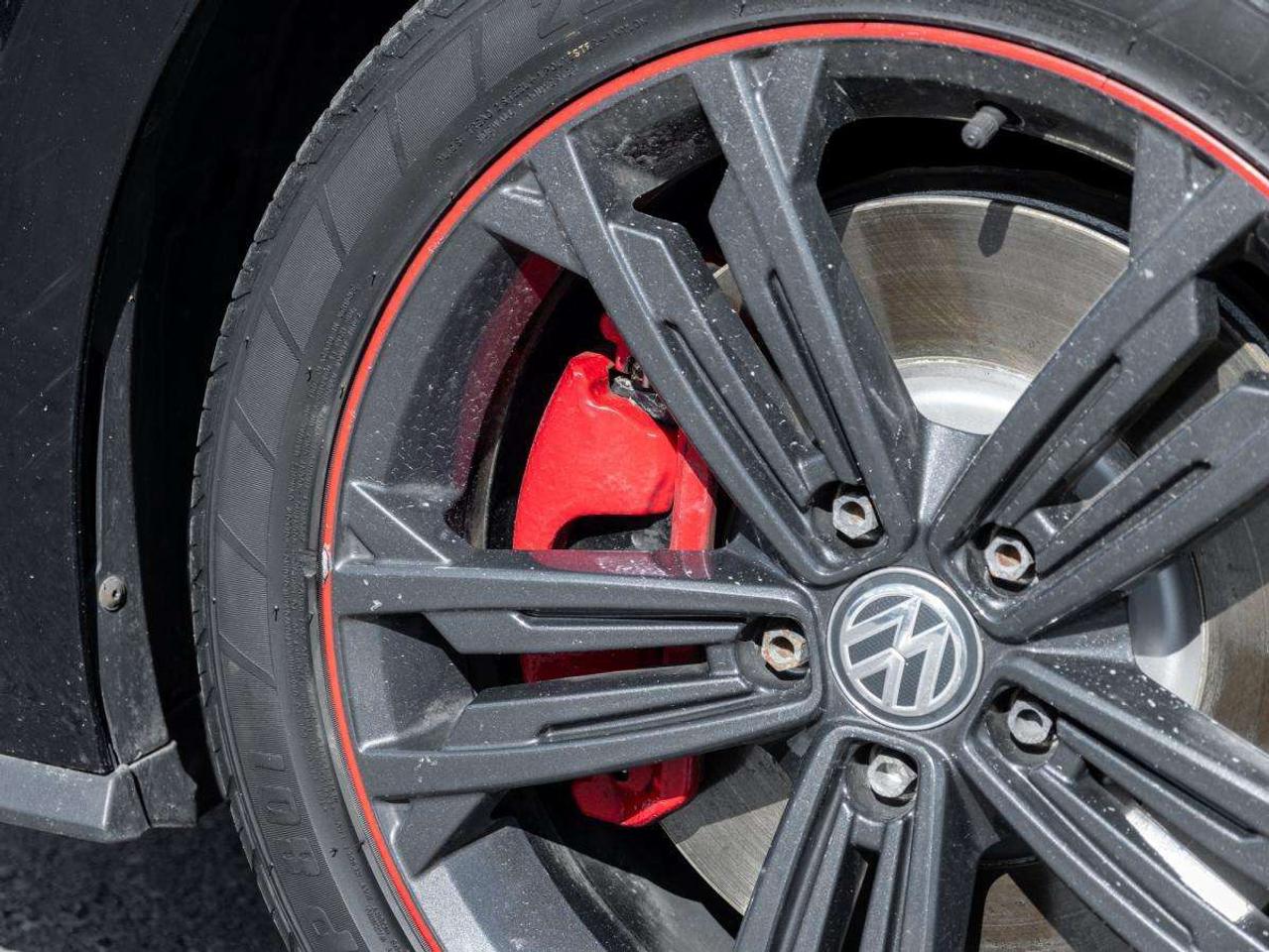 2019 Volkswagen Jetta GLI 35th Edition Manual Photo