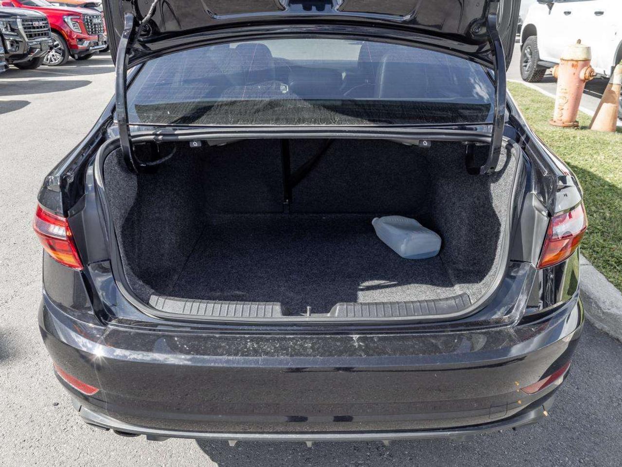 2019 Volkswagen Jetta GLI 35th Edition Manual Photo
