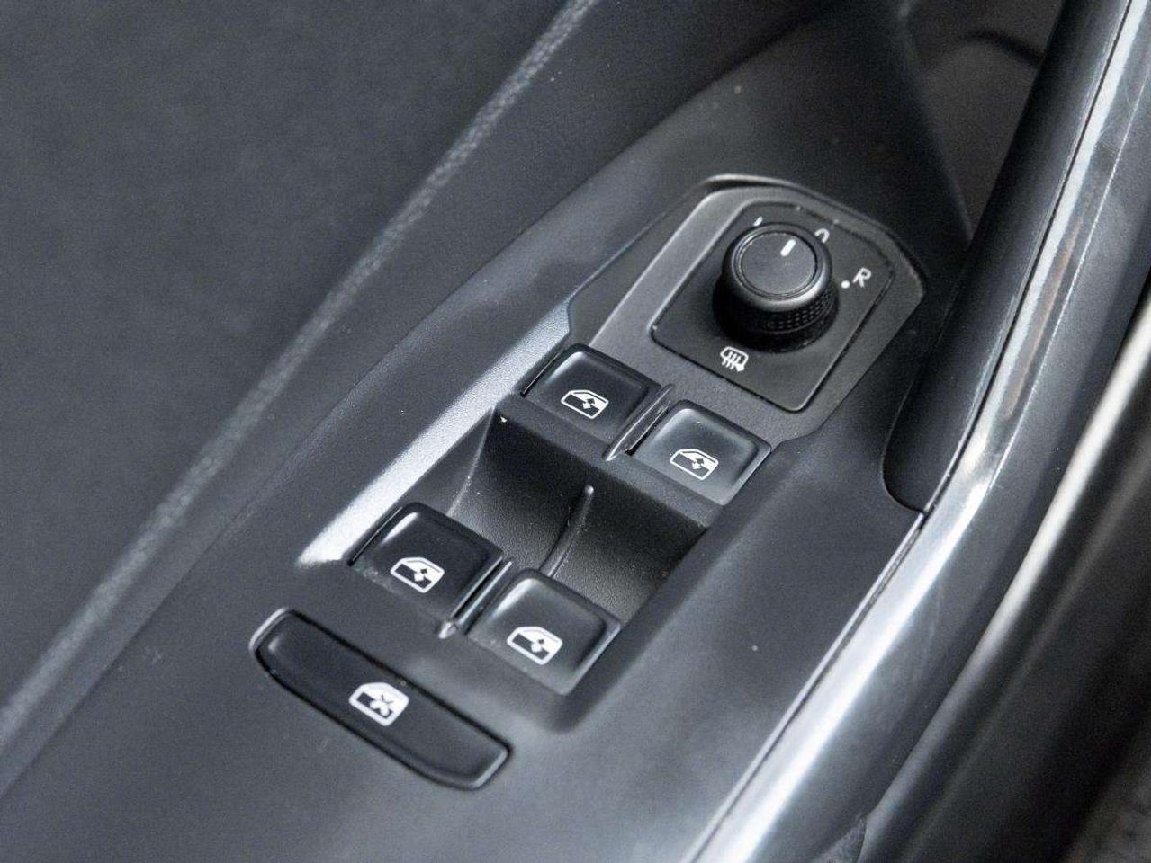 2019 Volkswagen Jetta GLI 35th Edition Manual Photo