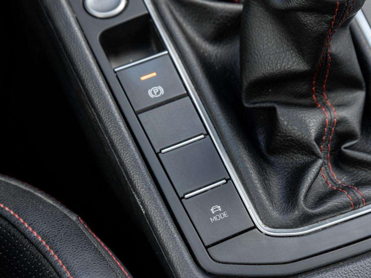 2019 Volkswagen Jetta GLI 35th Edition Manual Photo