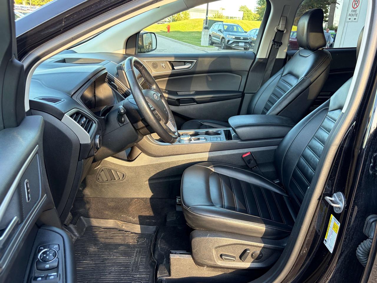 2023 Ford Edge SEL AWD   NAV   Leather   Clean Carfax Photo
