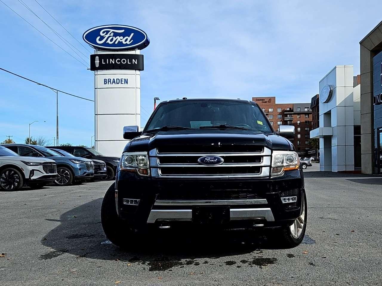 2016 Ford Expedition PLATINUM MAX   4WD   LOCAL TRADE Photo2