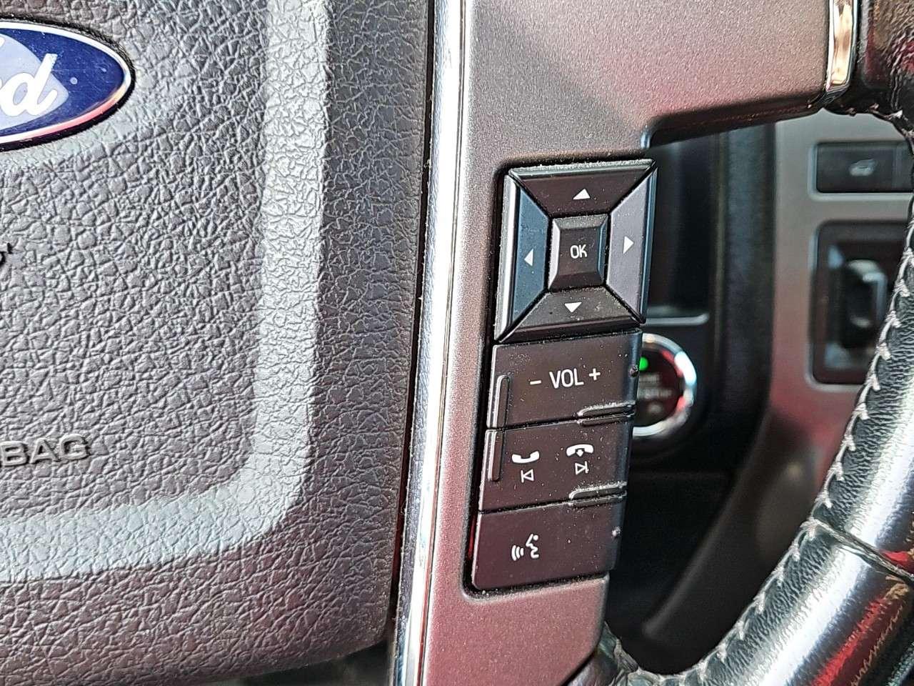 2016 Ford Expedition PLATINUM MAX   4WD   LOCAL TRADE Photo