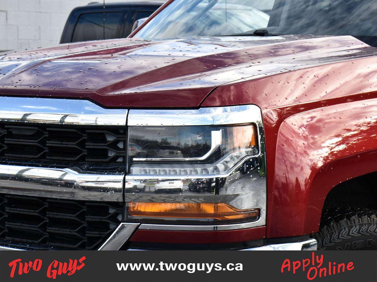 2017 Chevrolet Silverado 1500 LT 4x4 Leather Back Up Camera Heated Front Seats Photo3