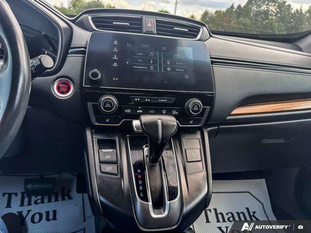 2019 Honda CR-V LEATHER SEATING. SUNROOF. FUEL EFFICIENT. MULTI ANGLE REAR VIEW CAMERA. CERTIFIED. Photo