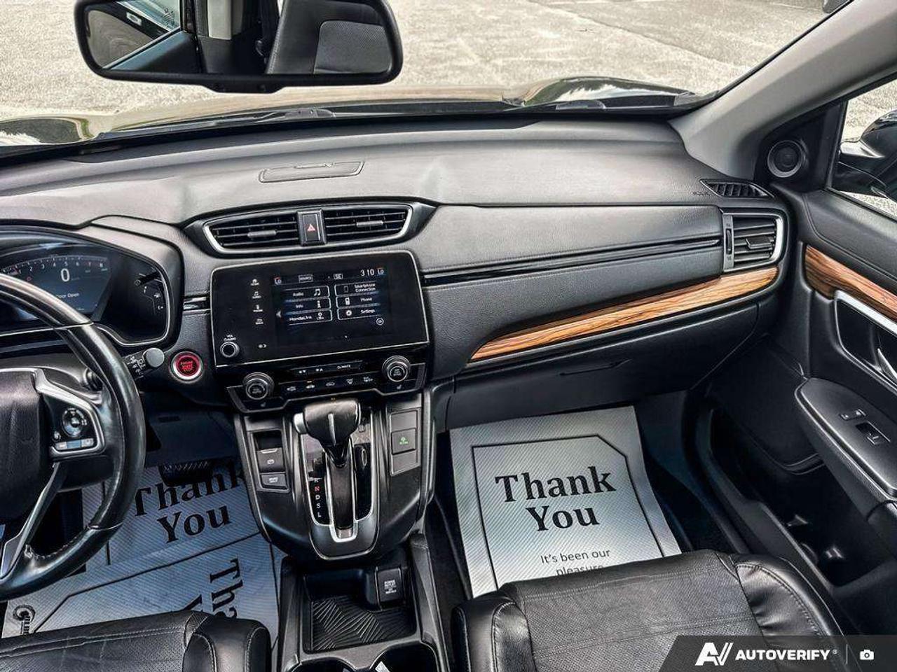 2019 Honda CR-V LEATHER SEATING. SUNROOF. FUEL EFFICIENT. MULTI ANGLE REAR VIEW CAMERA. CERTIFIED. Photo