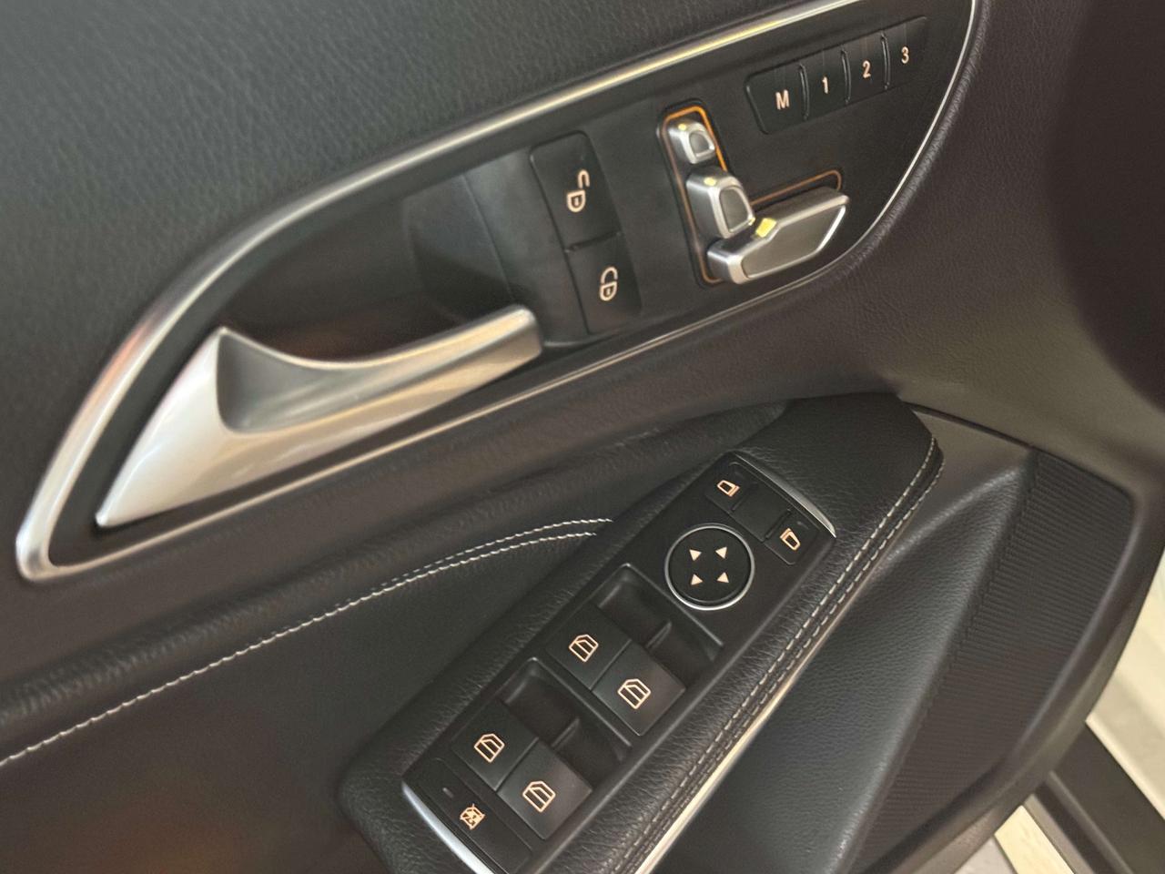 2018 Mercedes-Benz GLA 4Matic l 2.0T l 4Cyl l AMG l Panoramic Roof l BSM Photo