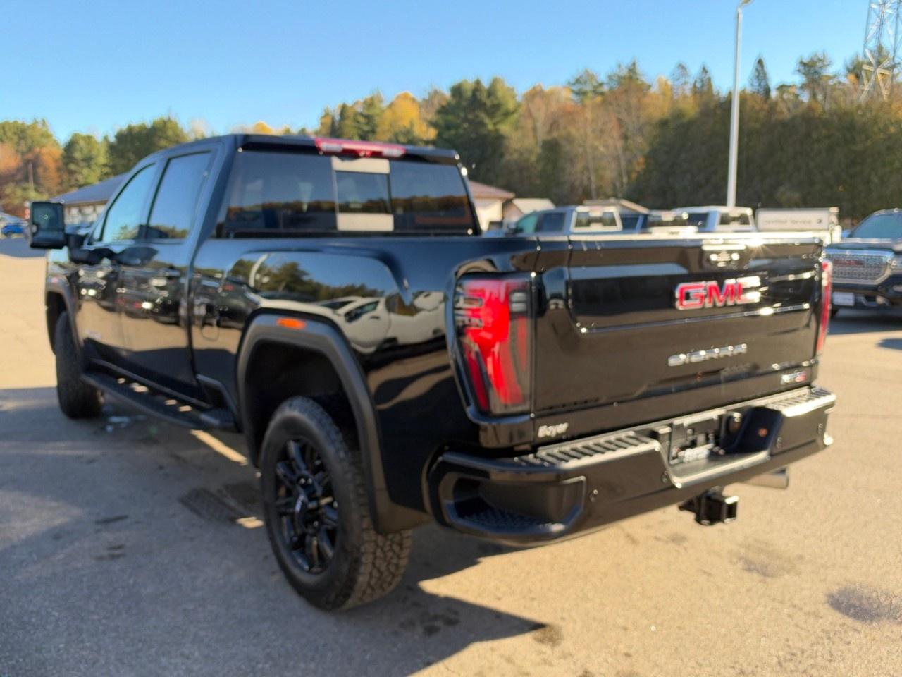 2026 GMC SIERRA 2500HD Crew Cab Standard Box 4-Wheel Drive AT4 Photo