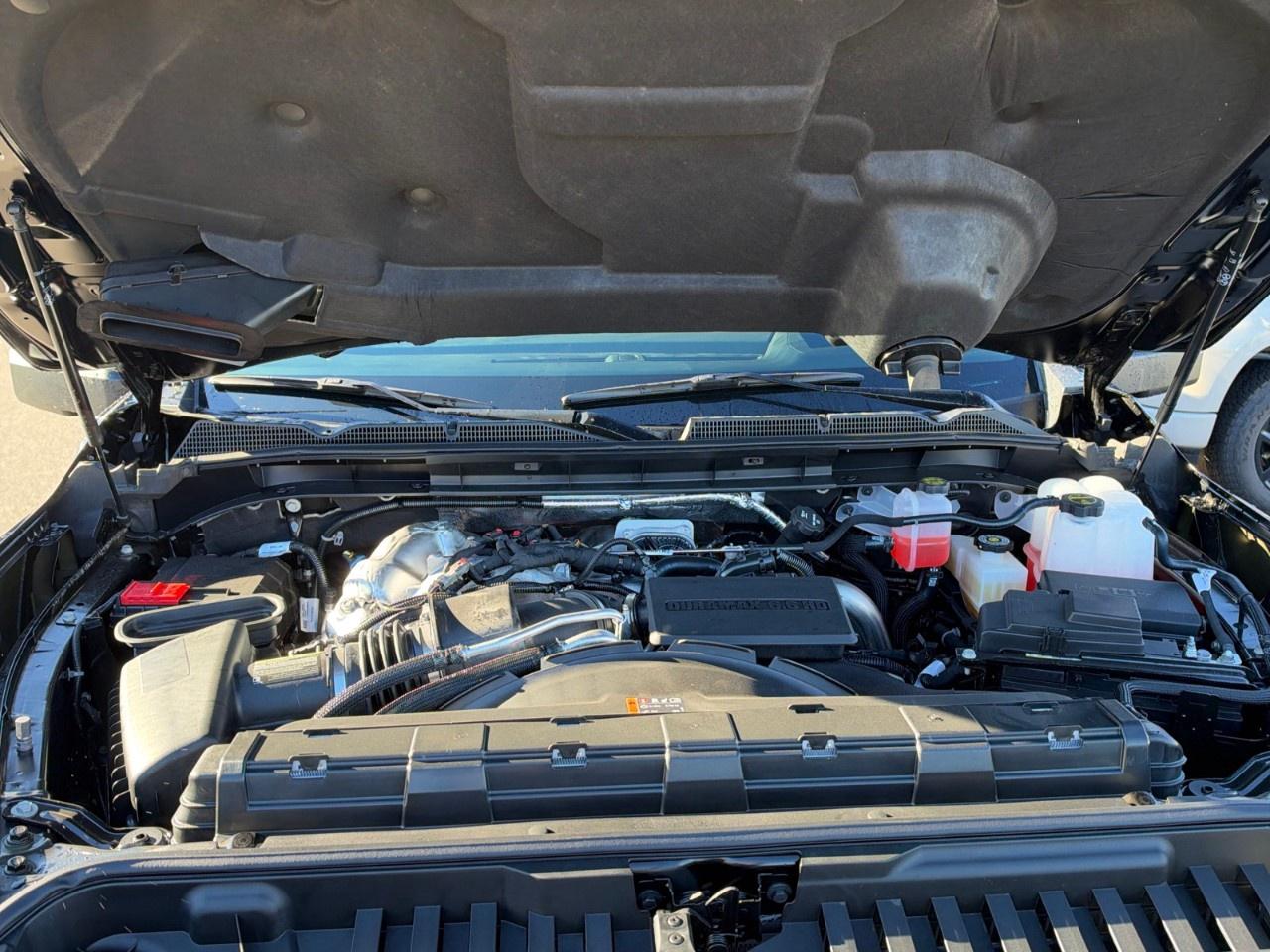 2026 GMC SIERRA 2500HD Crew Cab Standard Box 4-Wheel Drive AT4 Photo