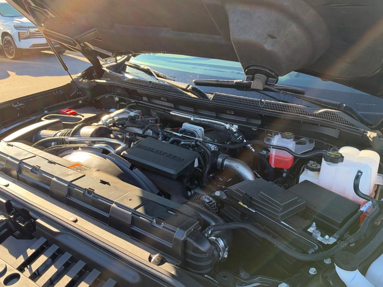 2026 GMC SIERRA 2500HD Crew Cab Standard Box 4-Wheel Drive AT4 Photo
