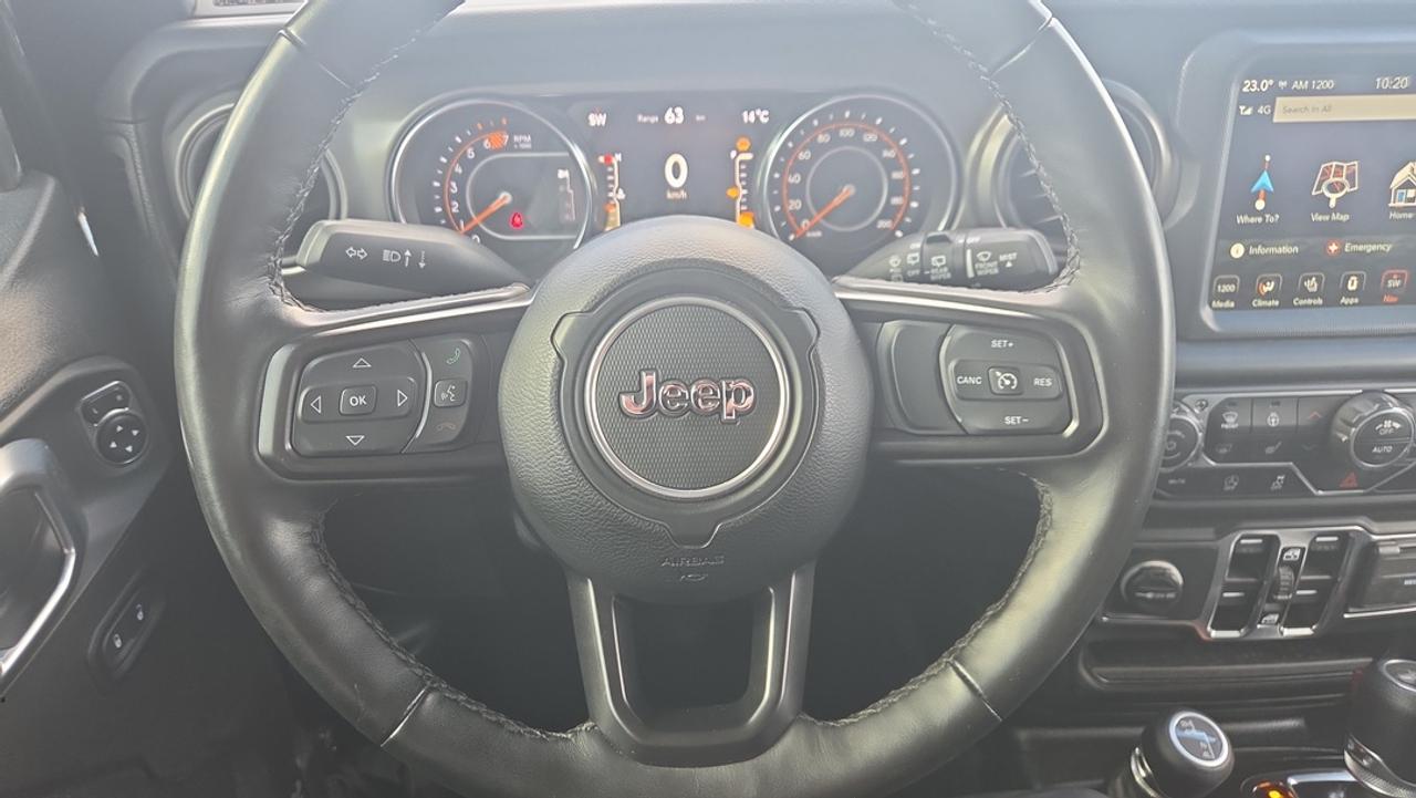 2023 Jeep Wrangler 3.6L V6, Navigation, Heated Seats, Hardtop Photo