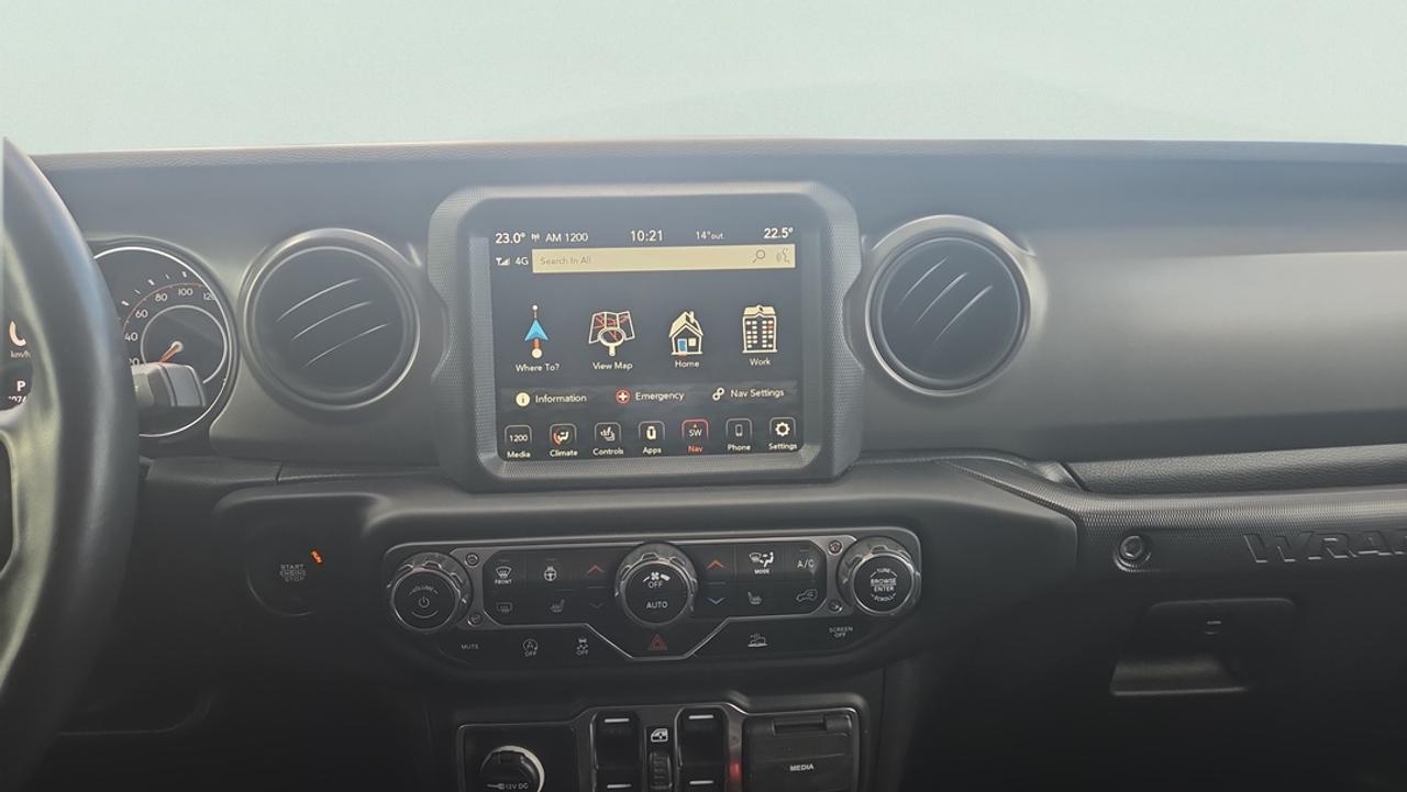 2023 Jeep Wrangler 3.6L V6, Navigation, Heated Seats, Hardtop Photo