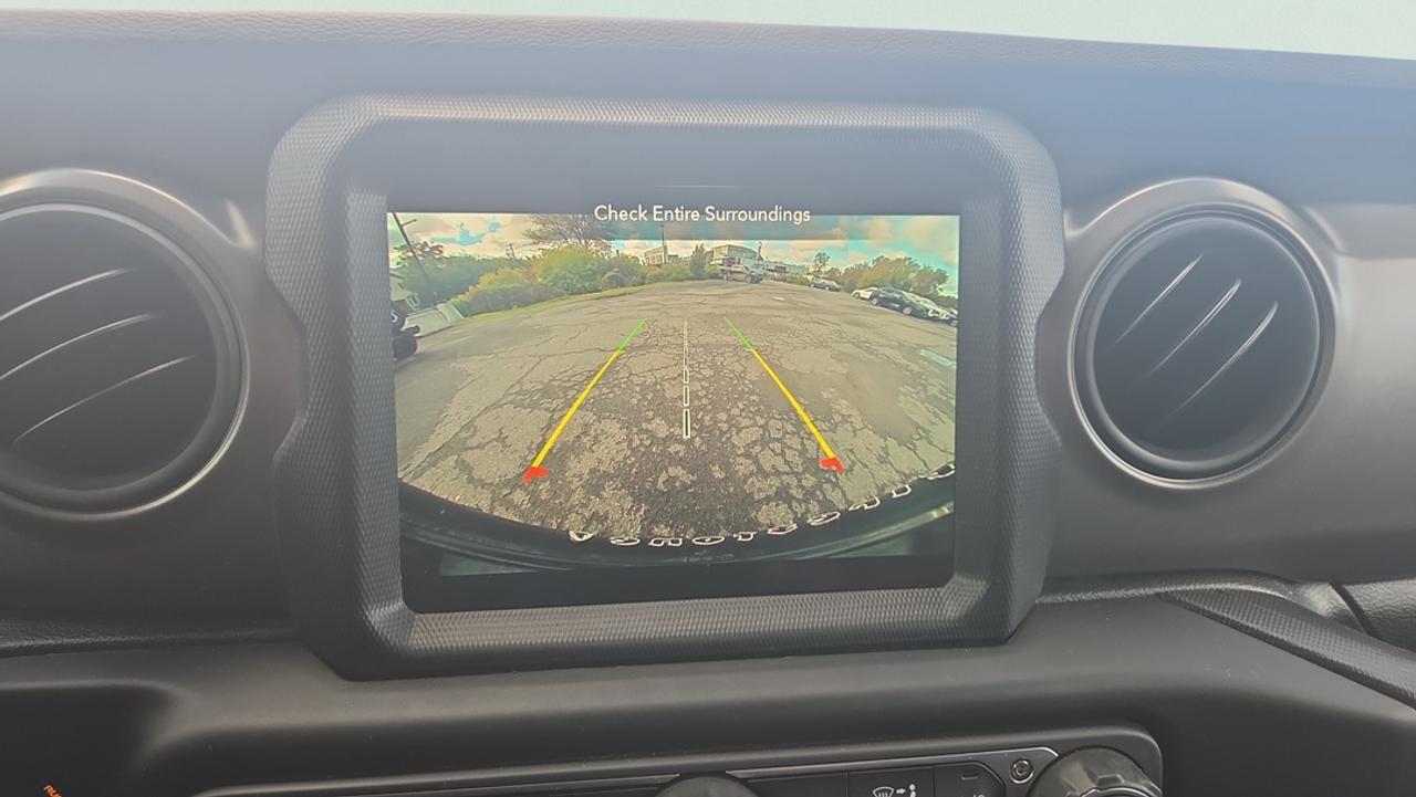 2023 Jeep Wrangler 3.6L V6, Navigation, Heated Seats, Hardtop Photo
