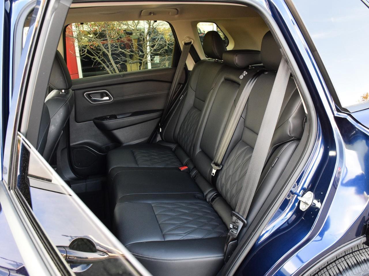 2024 Nissan Rogue Platinum 4dr All-Wheel Drive Sport Utility Photo