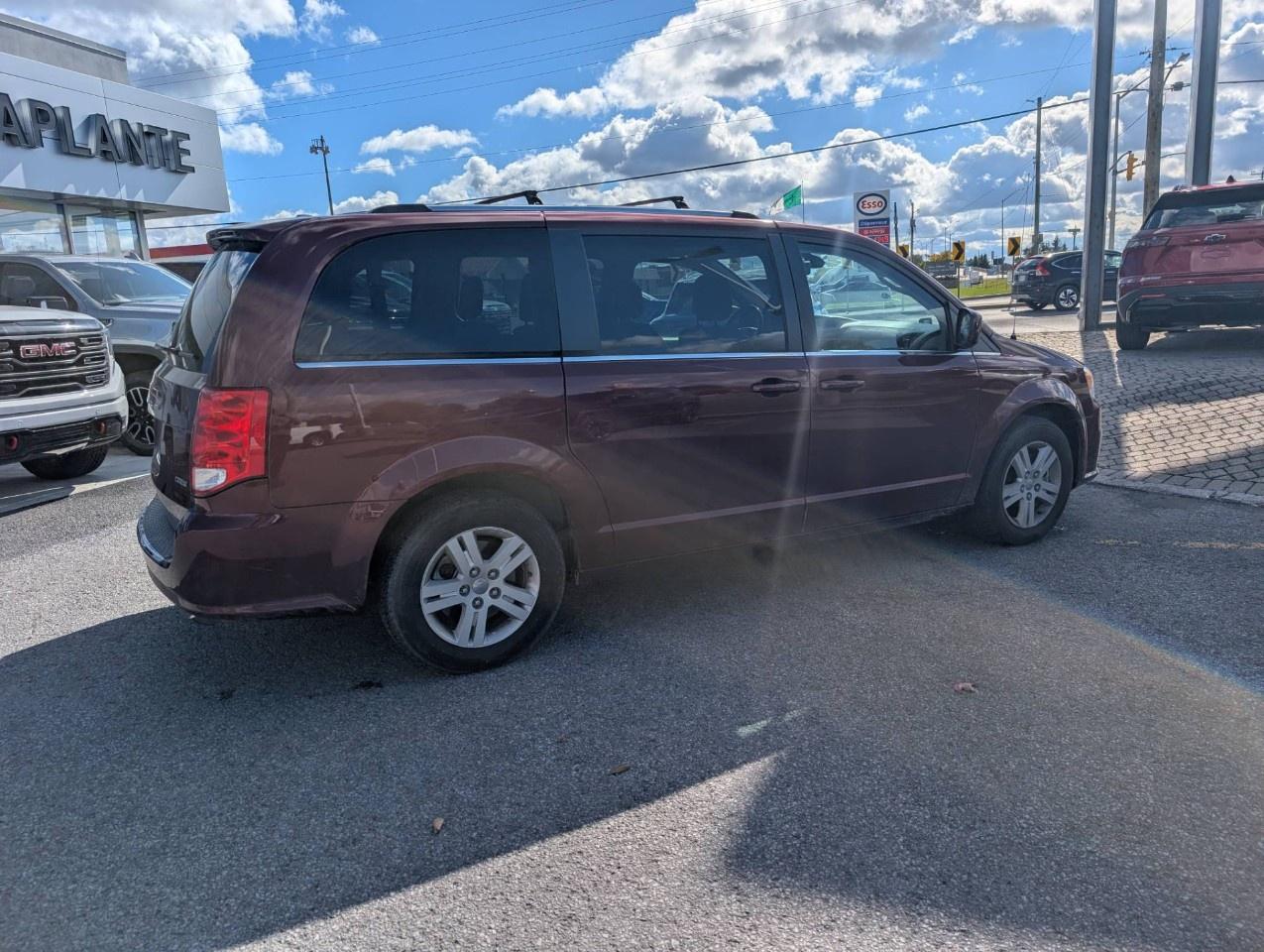2020 Dodge Grand Caravan CREW PLUS 2WD Photo