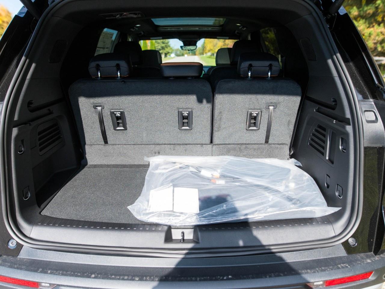 2027 Chevrolet Traverse AWD 4dr Z71 Photo