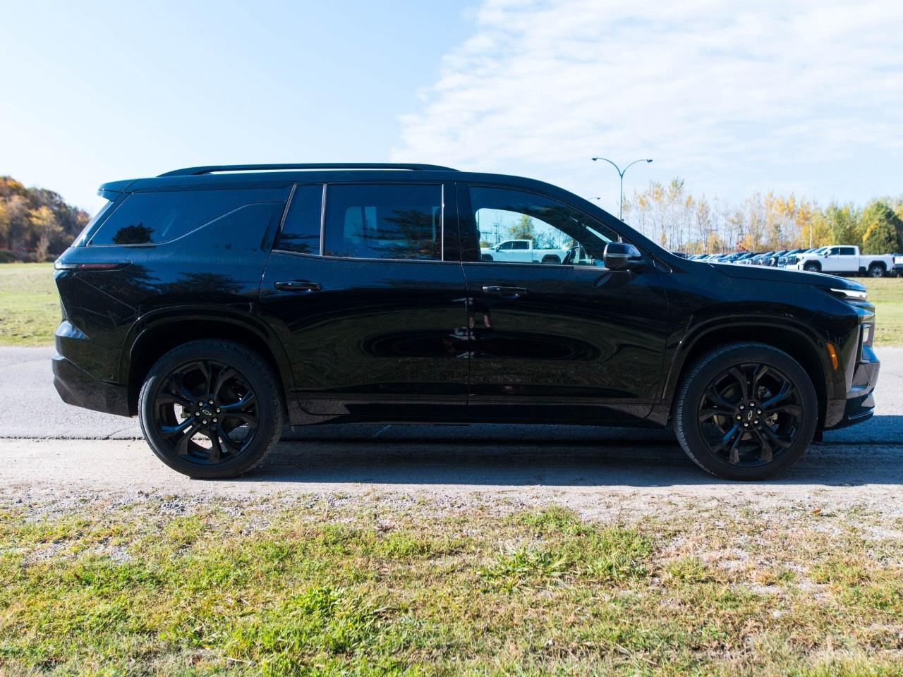 2027 Chevrolet Traverse AWD 4dr RS Photo