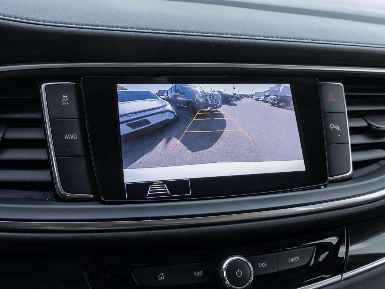 2020 Buick Enclave Essence AWD Photo