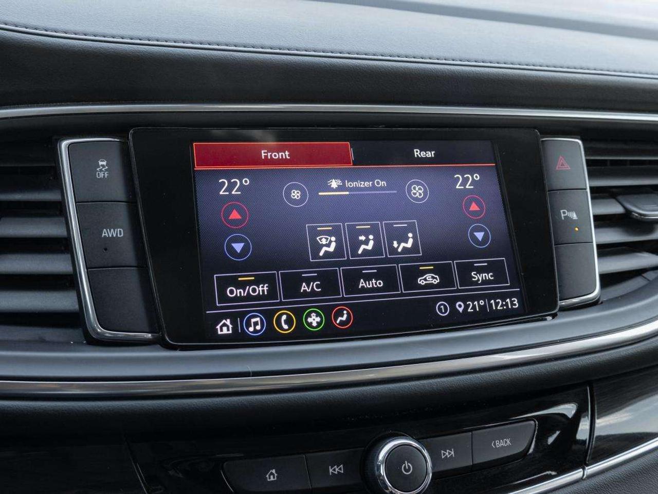 2020 Buick Enclave Essence AWD Photo