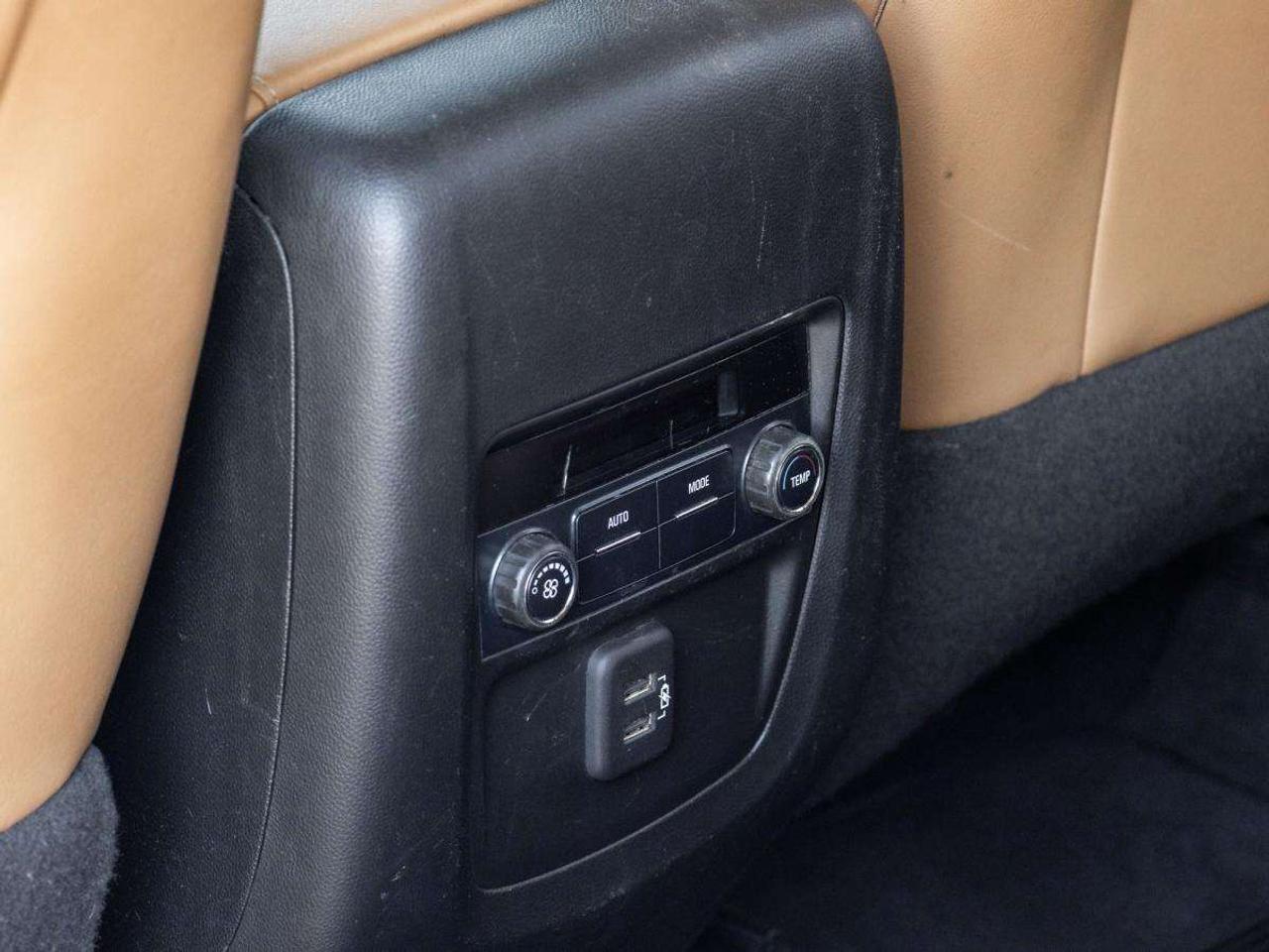 2020 Buick Enclave Essence AWD Photo
