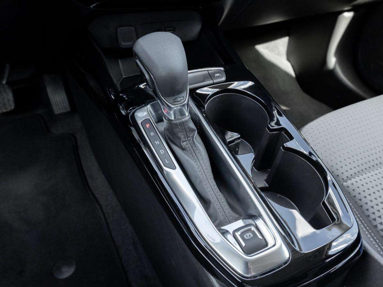 2025 Chevrolet Trax Fwd 4dr Lt Photo