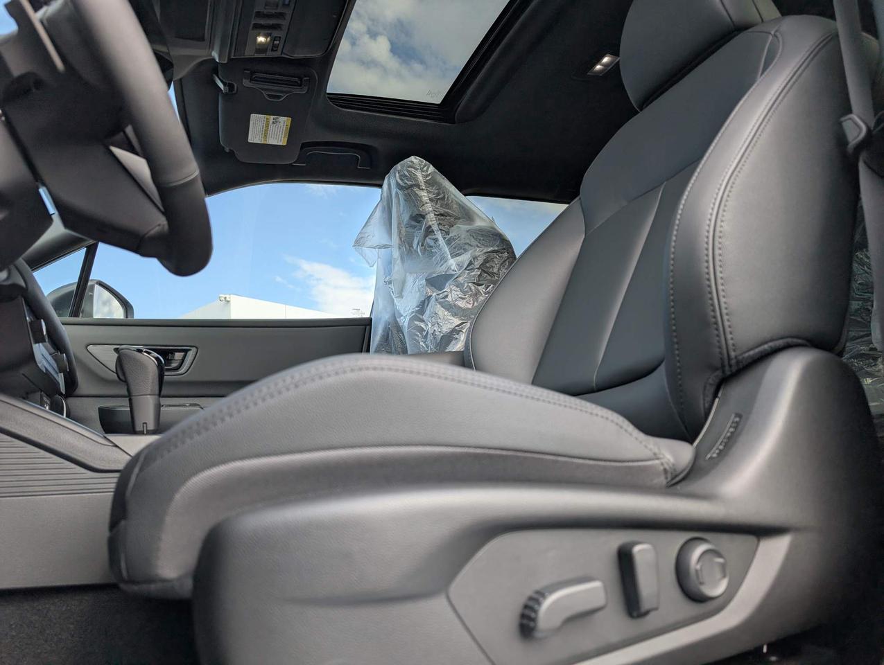 2026 Subaru Outback Touring 4dr All-Wheel Drive Photo4