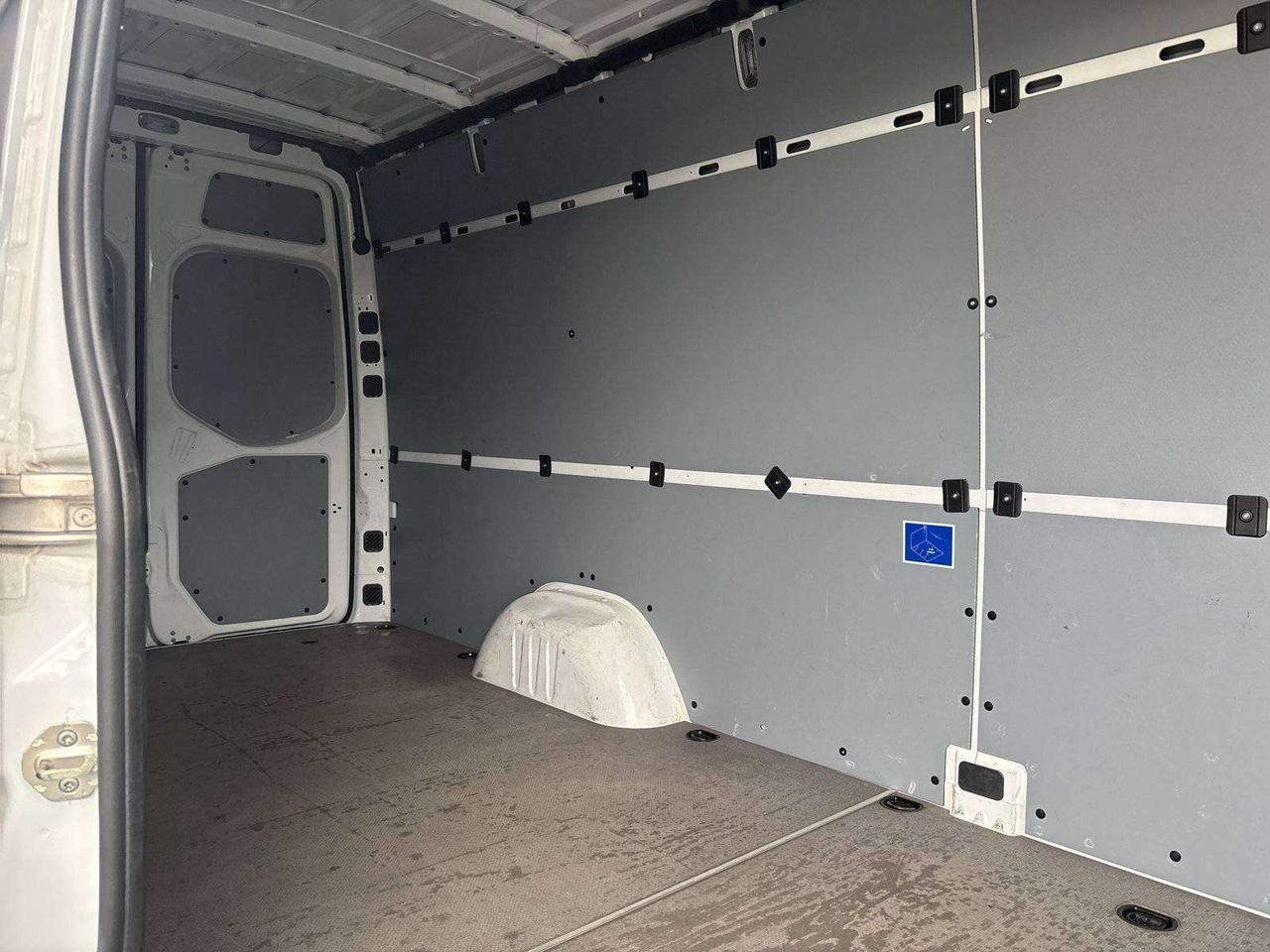 2025 Mercedes-Benz Sprinter 170" HIGH ROOF RWD DIESEL Photo
