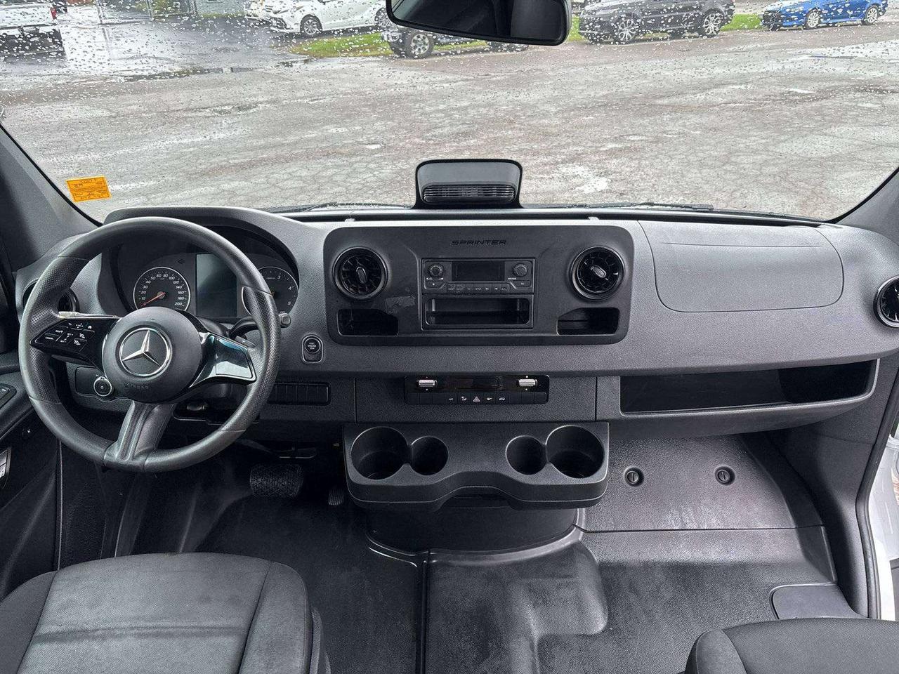 2025 Mercedes-Benz Sprinter 170" HIGH ROOF RWD DIESEL Photo