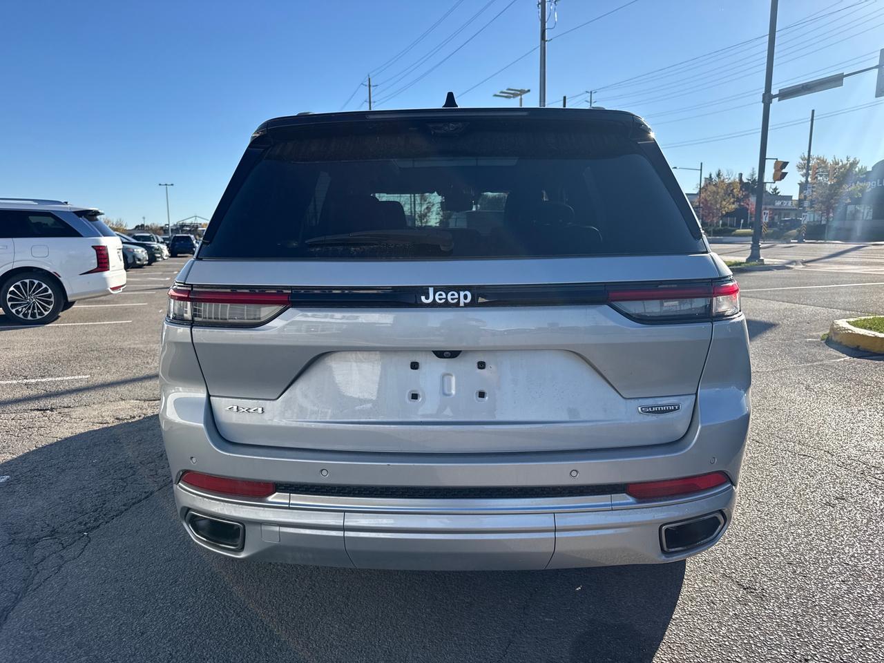 2024 Jeep Grand Cherokee Summit 4dr 4x4 Photo
