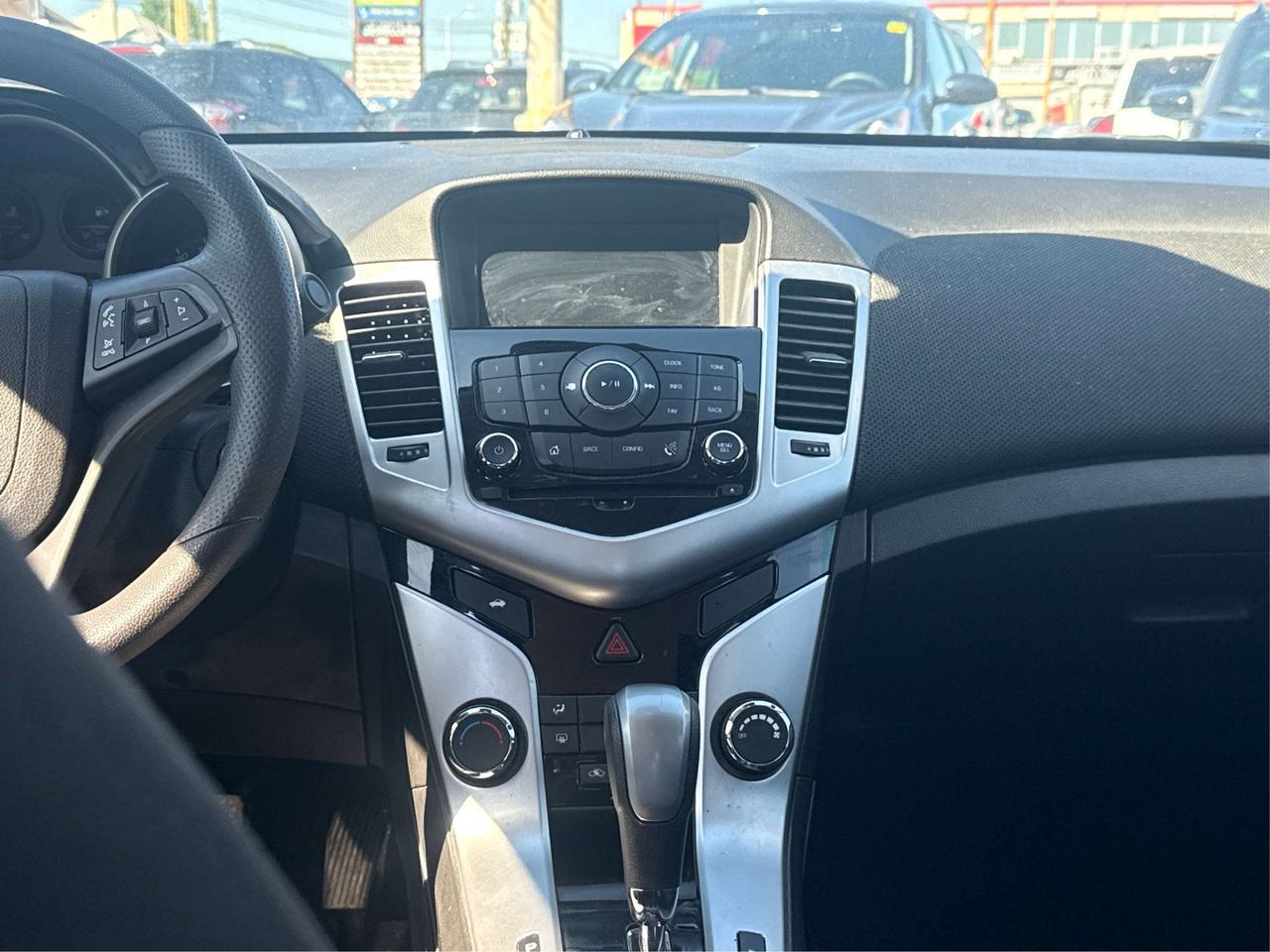 2016 Chevrolet Cruze CERTIFIED CLEAN  LT w-2LT  WE FINANCE ALL CREDIT! Photo
