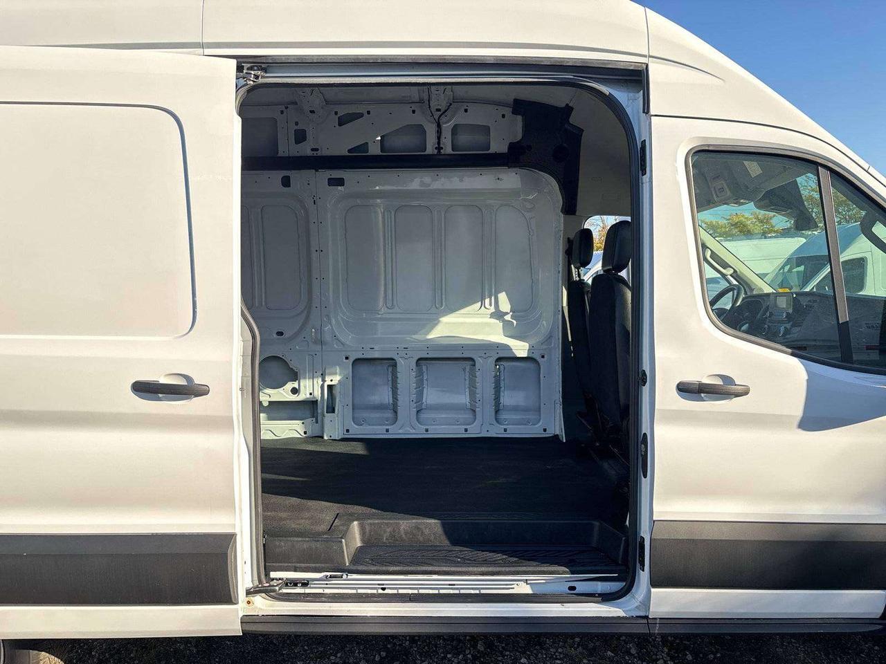 2024 Ford Transit Cargo Van T-250 148' HIGH ROOF RWD Photo