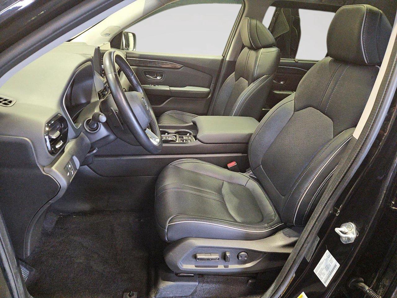2023 Honda Pilot Touring AWD Photo