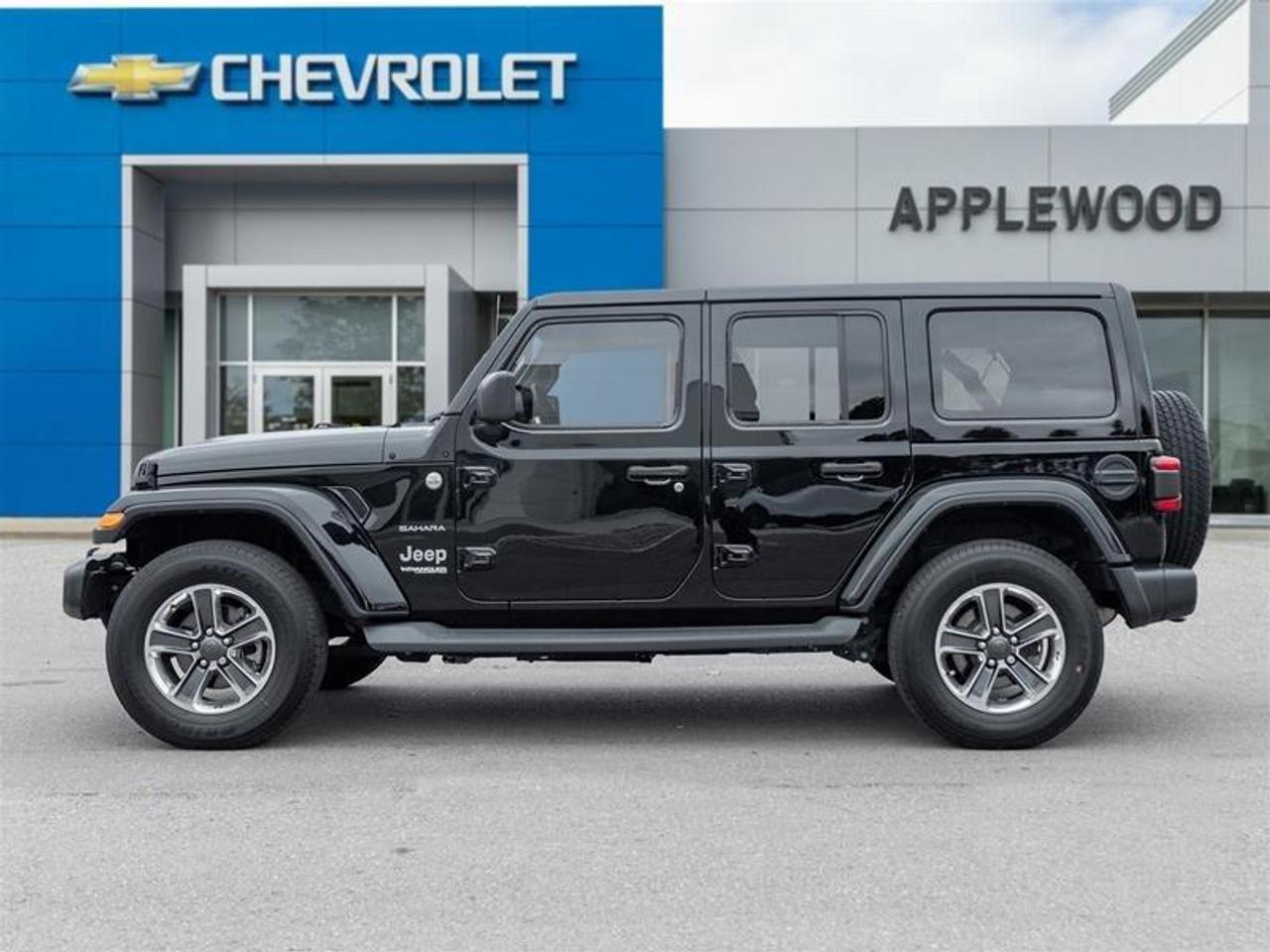 2019 Jeep WRANGLER UNLIMITED Sahara 4dr 4x4 Photo2