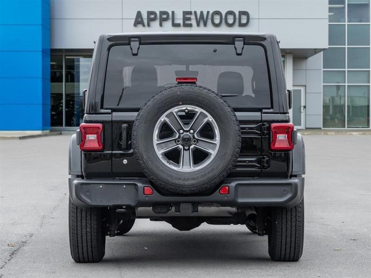 2019 Jeep WRANGLER UNLIMITED Sahara 4dr 4x4 Photo