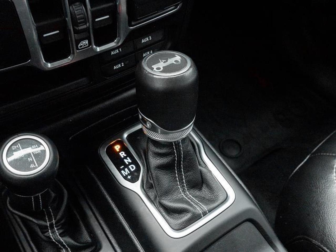 2019 Jeep WRANGLER UNLIMITED Sahara 4dr 4x4 Photo