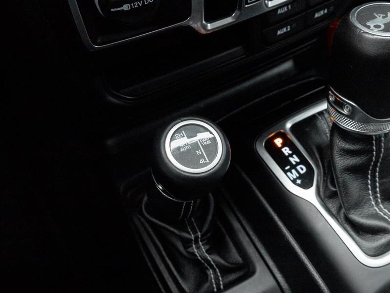 2019 Jeep WRANGLER UNLIMITED Sahara 4dr 4x4 Photo
