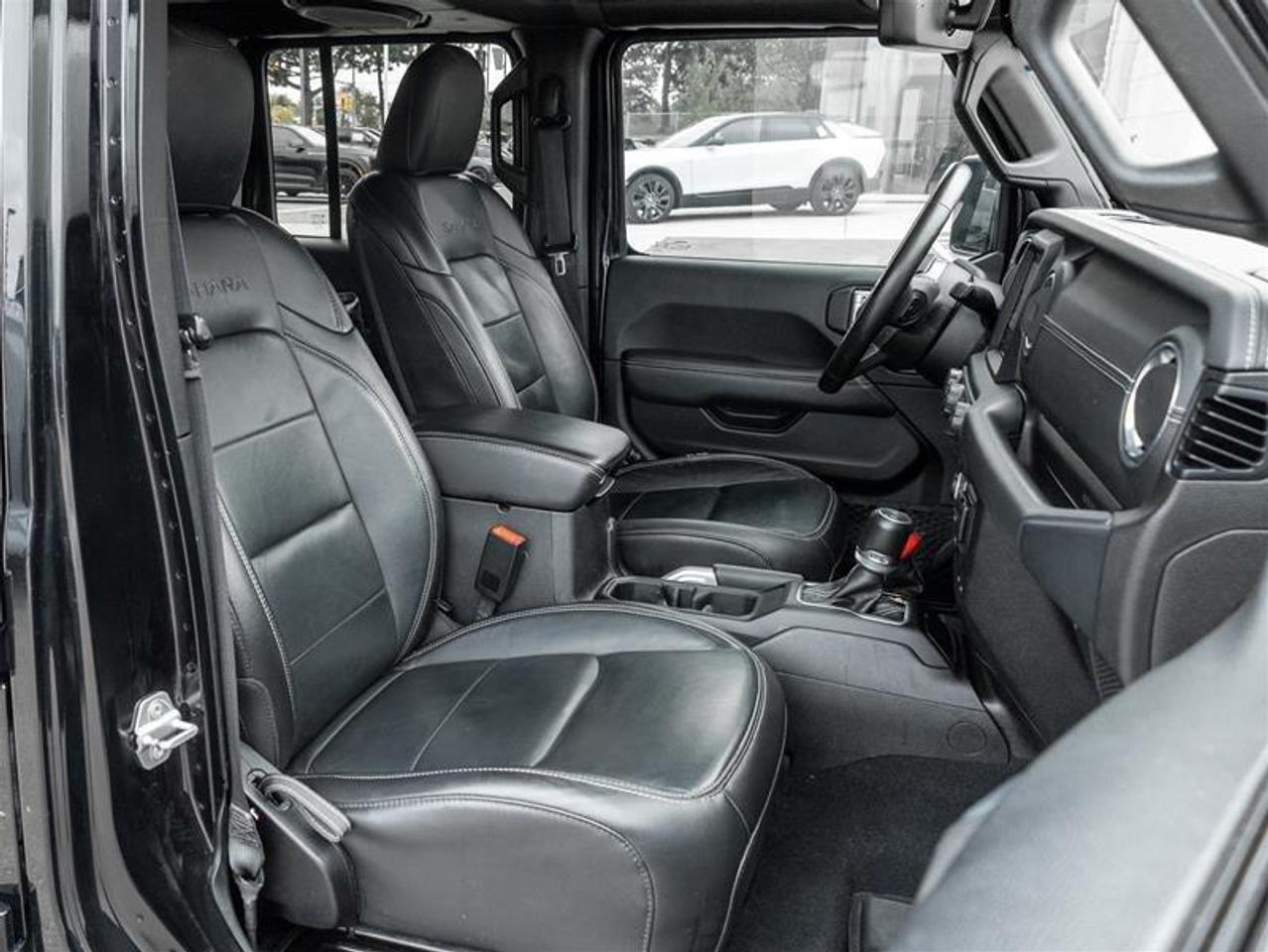 2019 Jeep WRANGLER UNLIMITED Sahara 4dr 4x4 Photo