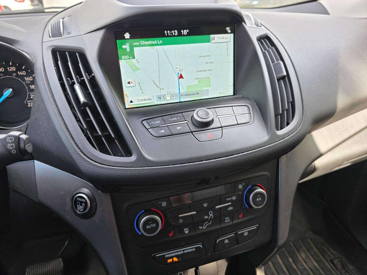 2019 Ford Escape SE Nav Back Up Camera Heated Front Seats Photo