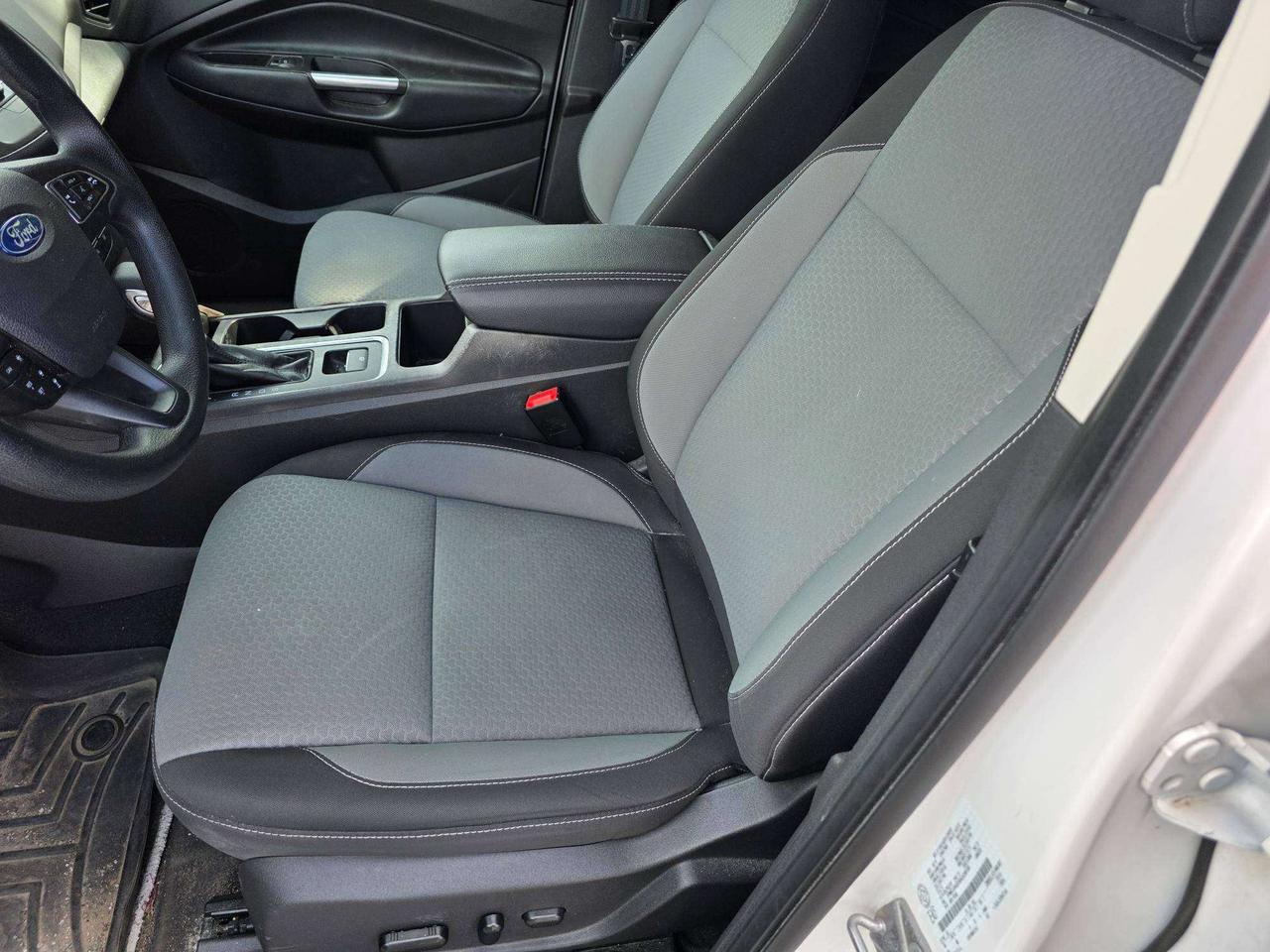 2019 Ford Escape SE Nav Back Up Camera Heated Front Seats Photo